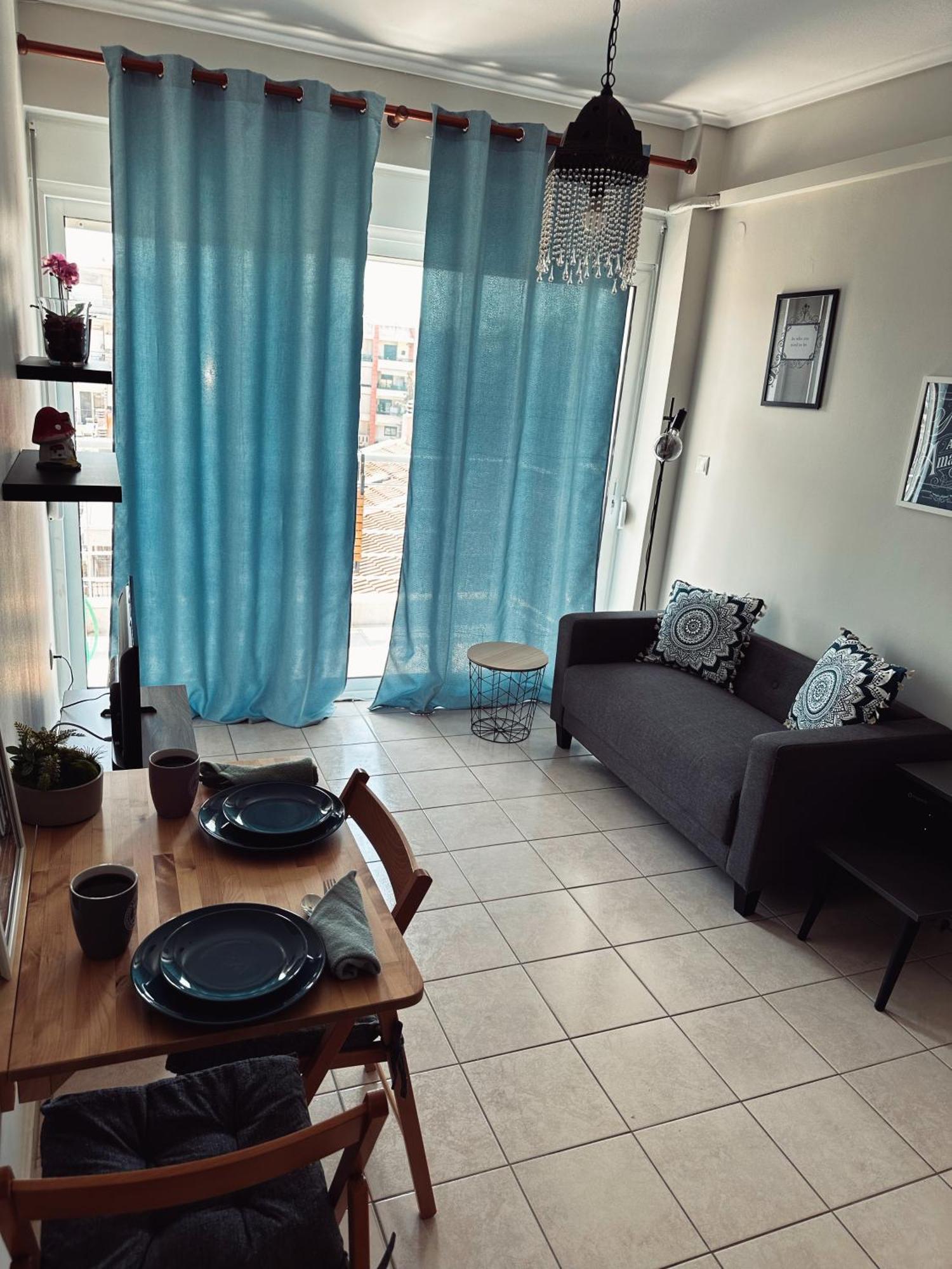 Homely Flat Near Airport Salonicco Esterno foto