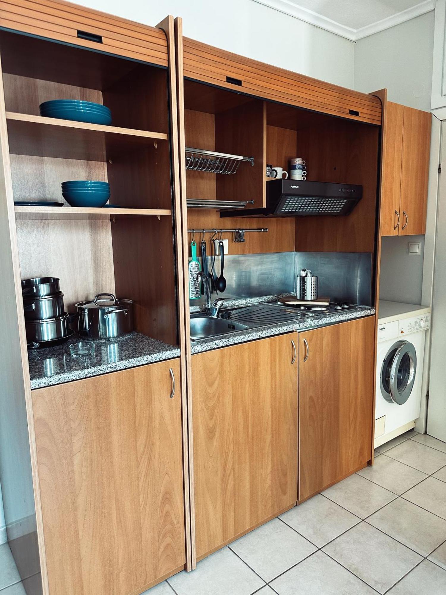 Homely Flat Near Airport Salonicco Esterno foto